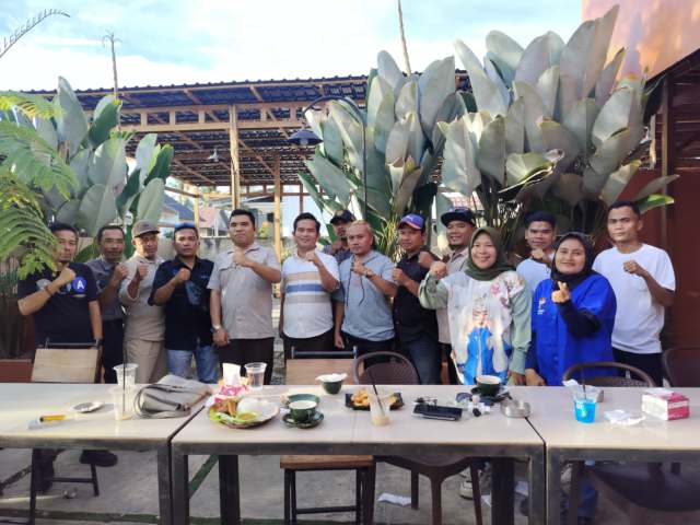 Pelaksana Tugas (Plt) Kepala Kejaksaan Negeri Mandailing Natal (Madina), Yos Arnold Tarigan, S.H., M.H., M.I.Kom silaturahmi dengan Forwaka Madina.