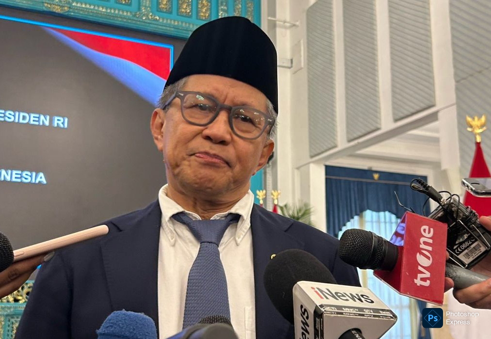 Rocky Gerung dilantik Presiden RI Prabowo menjadi anggota Wantimpres. (Ist)