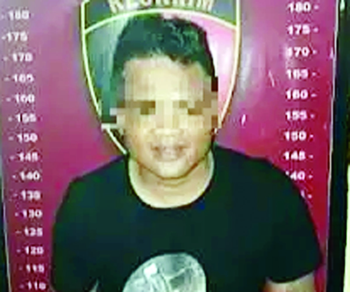 Tersangka curanmor diamankan di kantor polisi. (Ist)